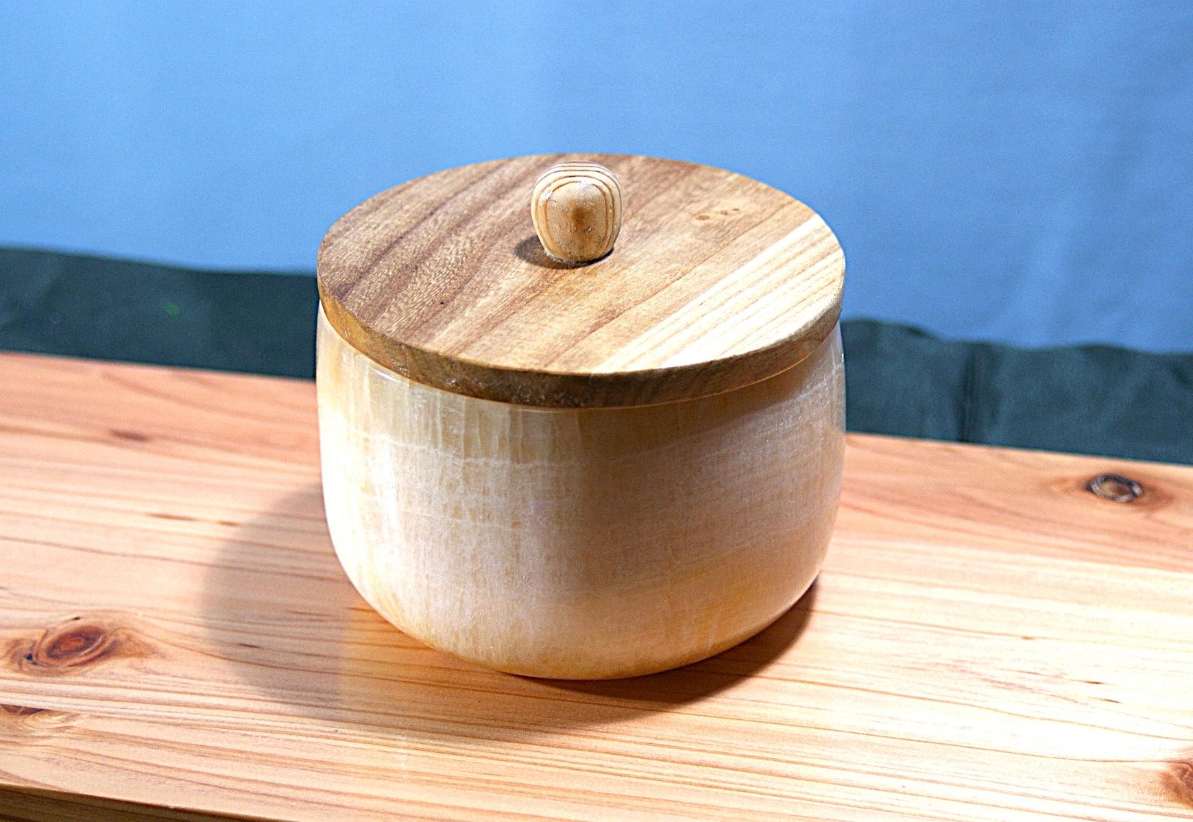 石の器　蓋つきトレイ　菓子鉢　小物入れ　おにっくすのうつくしい器1枚目の画像