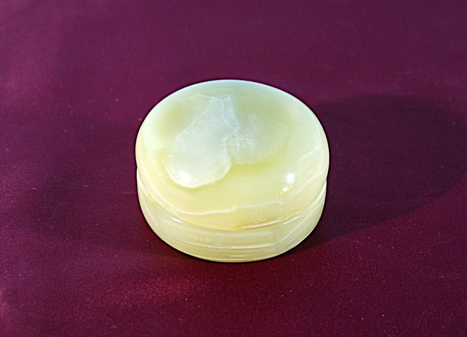 香合　『若草』　天然石オニックス（縞瑪瑙）の香合　手彫りの香合 | 2枚目