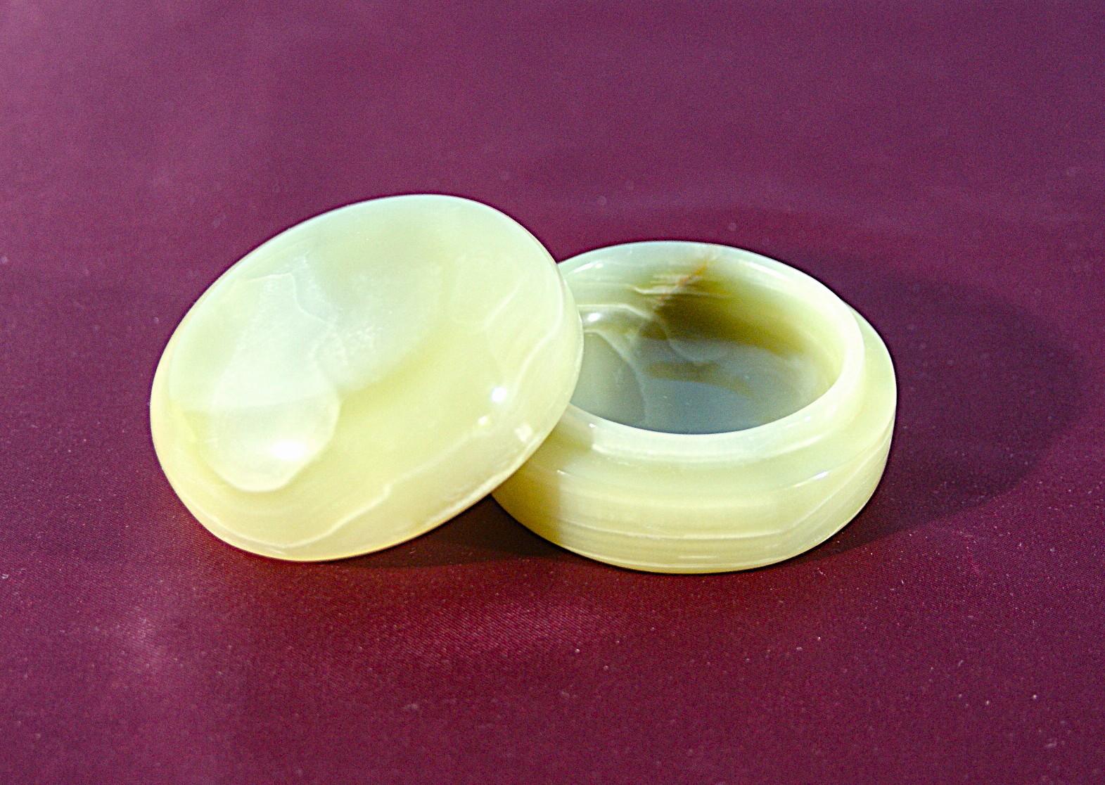 香合　『若草』　天然石オニックス（縞瑪瑙）の香合　手彫りの香合 | 4枚目