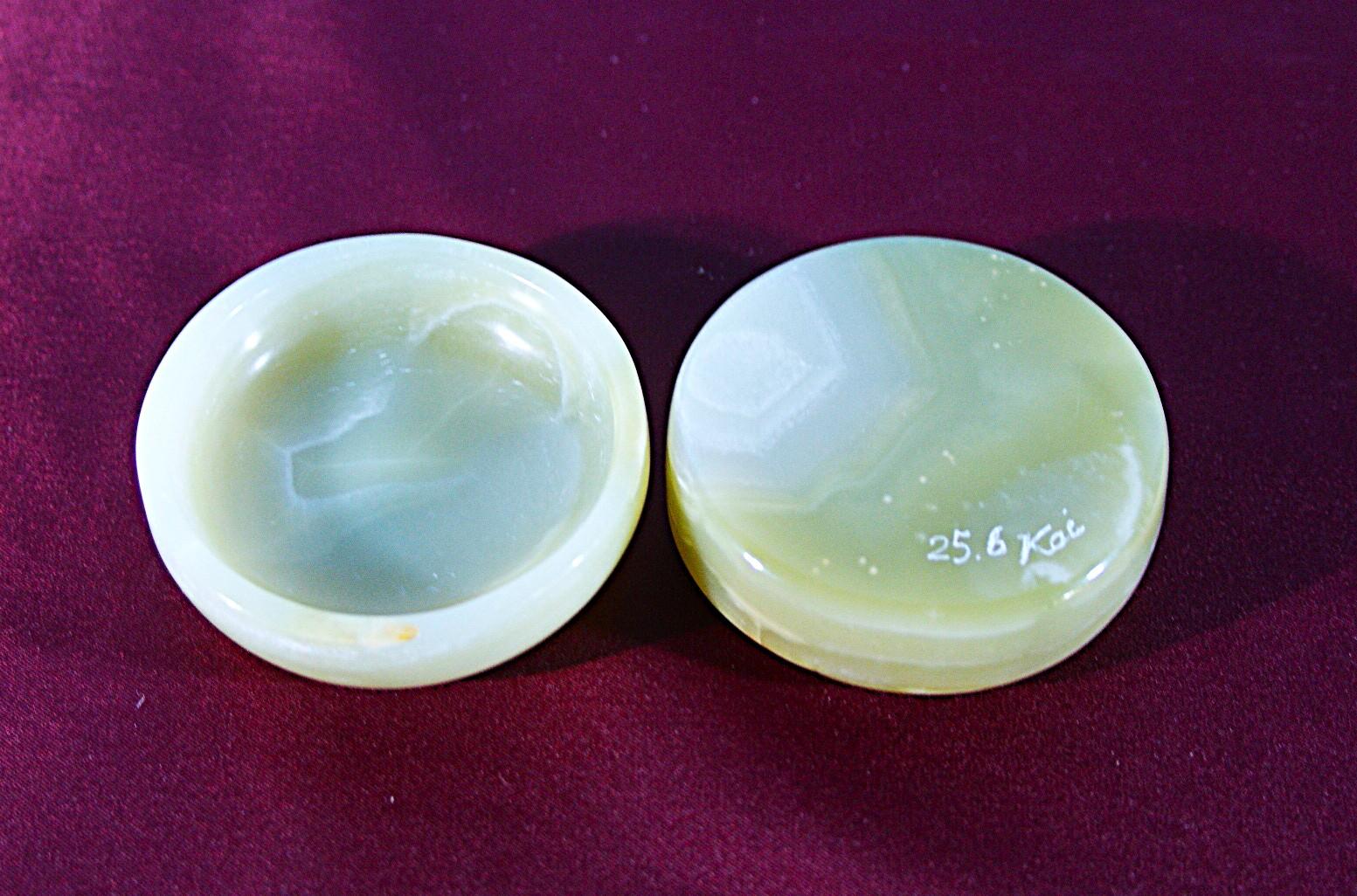 香合　『若草』　天然石オニックス（縞瑪瑙）の香合　手彫りの香合 | 8枚目