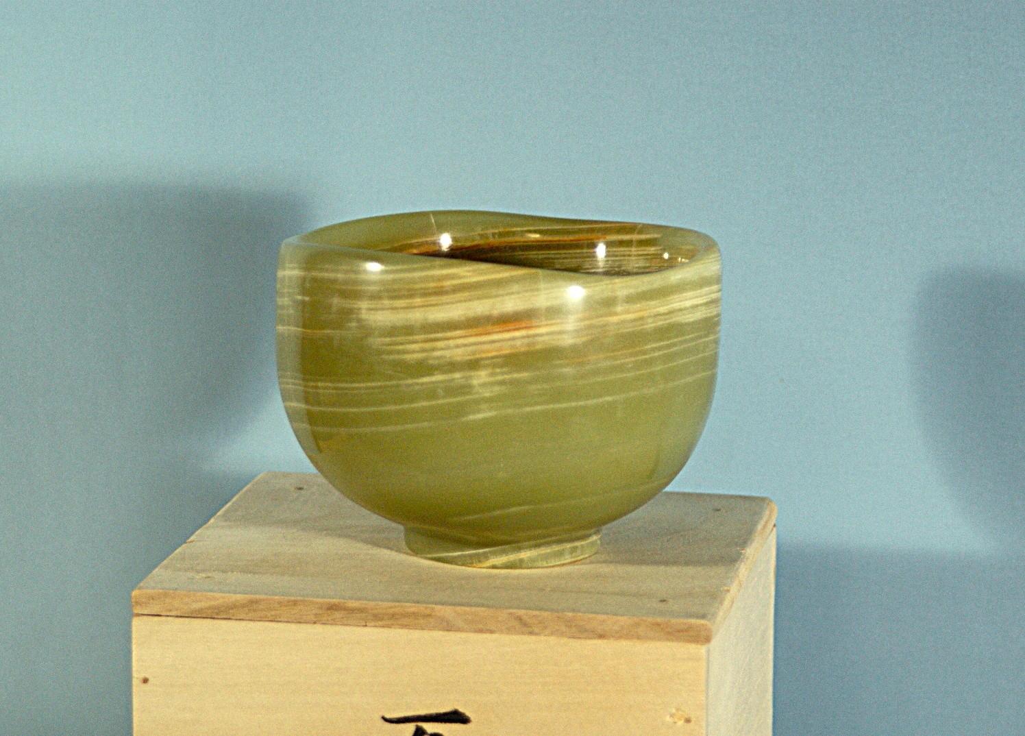 石の器　抹茶茶碗　『夏野』天然石オニックスを使った自然石の器　花器　お部屋のオブジェ | 2枚目