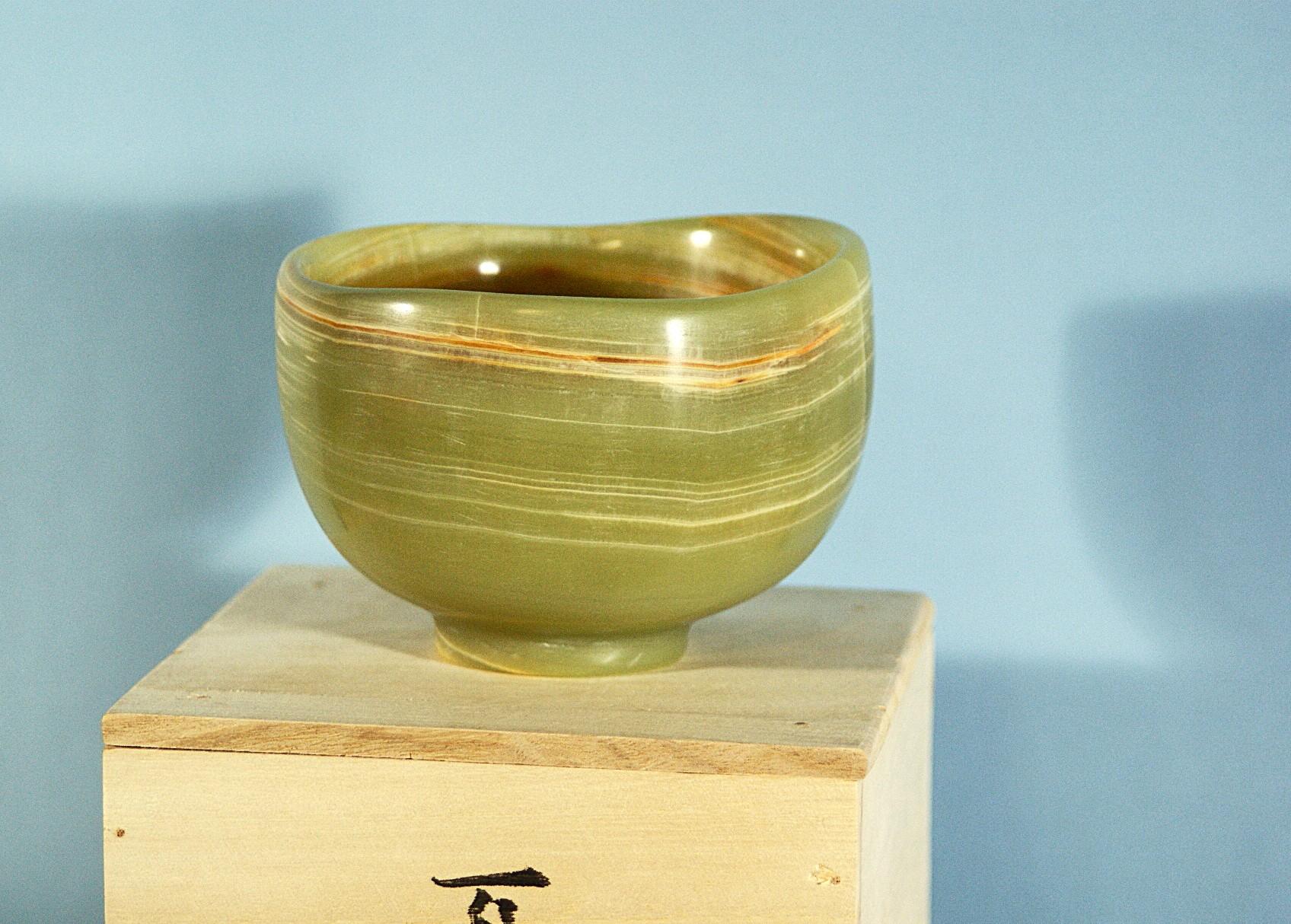 石の器　抹茶茶碗　『夏野』天然石オニックスを使った自然石の器　花器　お部屋のオブジェ | 3枚目