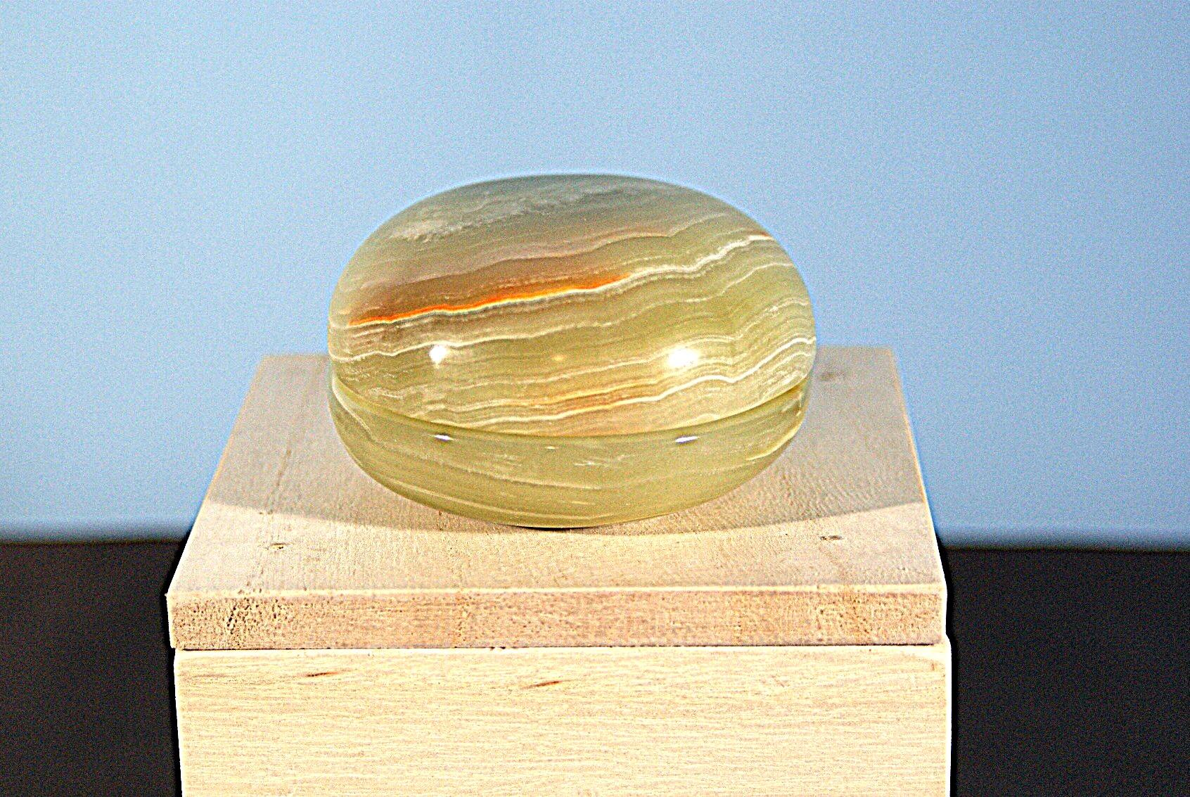 香合　『早春』　天然石オニックス（縞瑪瑙）の香合　手彫りの香合 | 3枚目