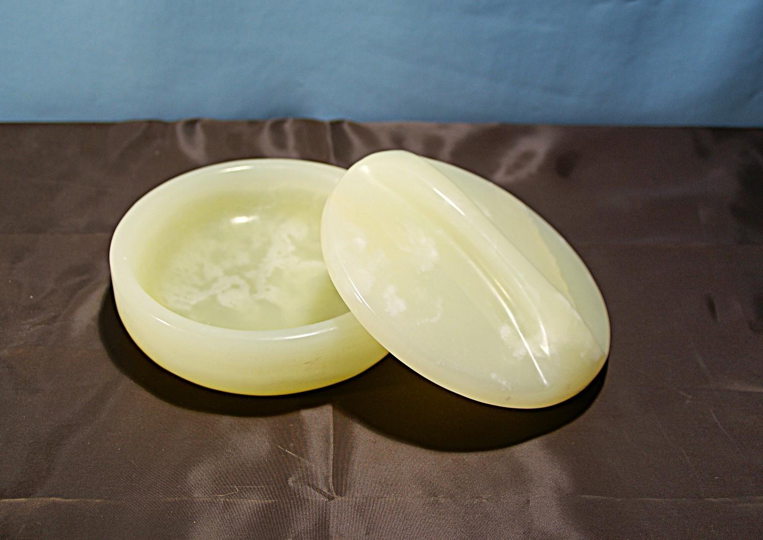 天然石　オニックスの菓子鉢　蓋つきの鉢　玉と呼ばれる乳白色の美しい石 | 2枚目