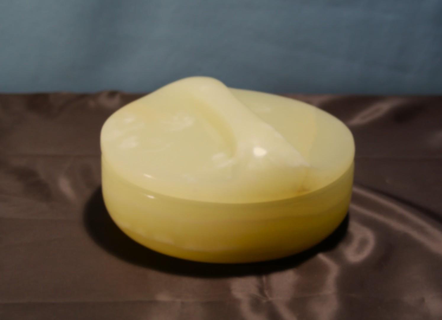 天然石　オニックスの菓子鉢　蓋つきの鉢　玉と呼ばれる乳白色の美しい石 | 3枚目