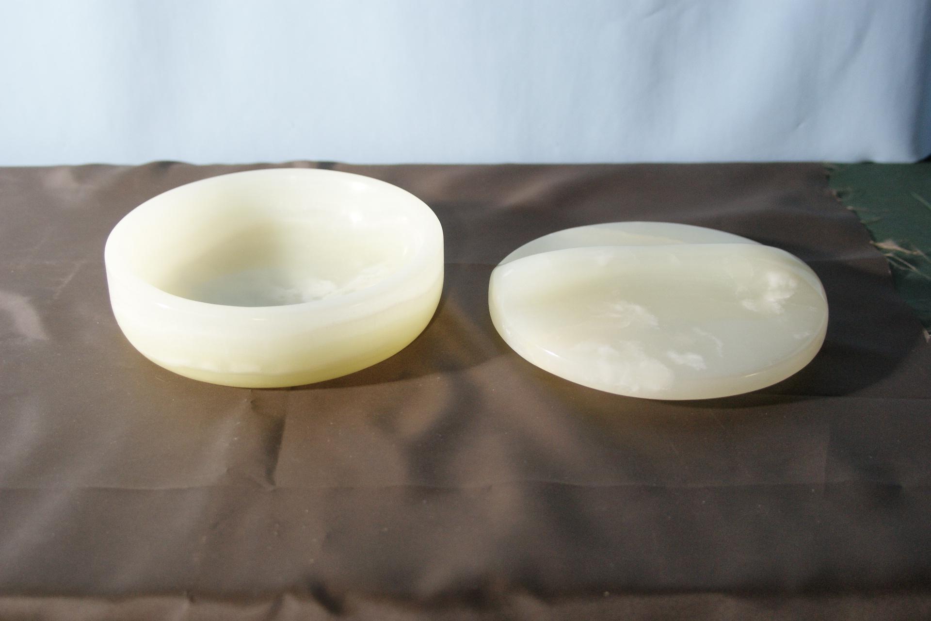 天然石　オニックスの菓子鉢　蓋つきの鉢　玉と呼ばれる乳白色の美しい石 | 5枚目