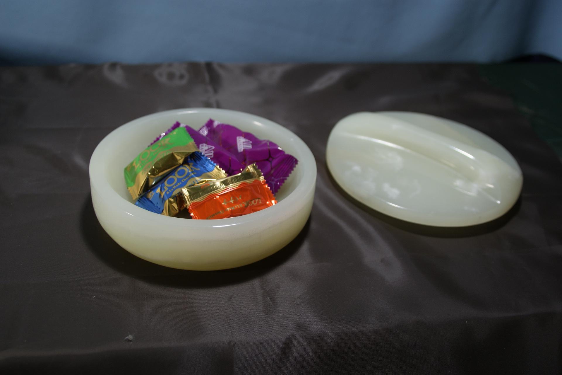 天然石　オニックスの菓子鉢　蓋つきの鉢　玉と呼ばれる乳白色の美しい石 | 8枚目