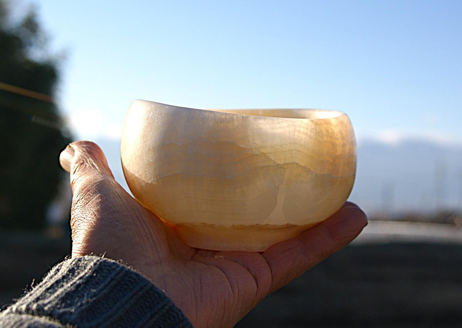 石の器　抹茶茶碗　『初釜』　天然石オニックスの希少な器　花器　お部屋のオブジェ | 3枚目