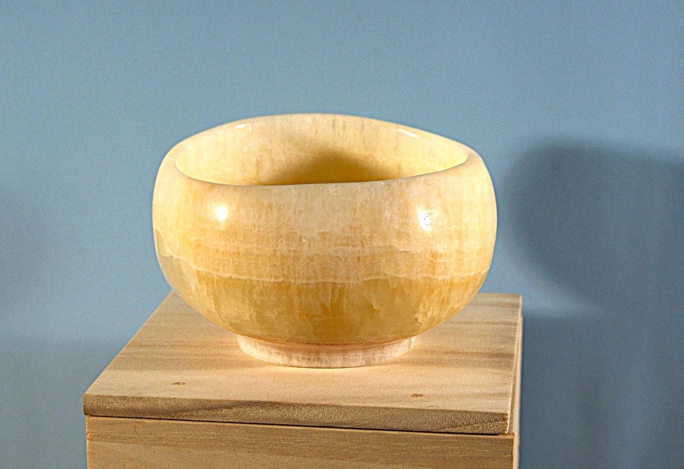 石の器　抹茶茶碗　『初釜』　天然石オニックスの希少な器　花器　お部屋のオブジェ | 4枚目