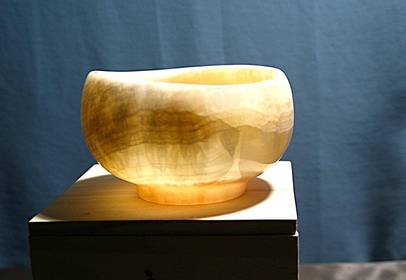 石の器　抹茶茶碗　『初釜』　天然石オニックスの希少な器　花器　お部屋のオブジェ | 7枚目