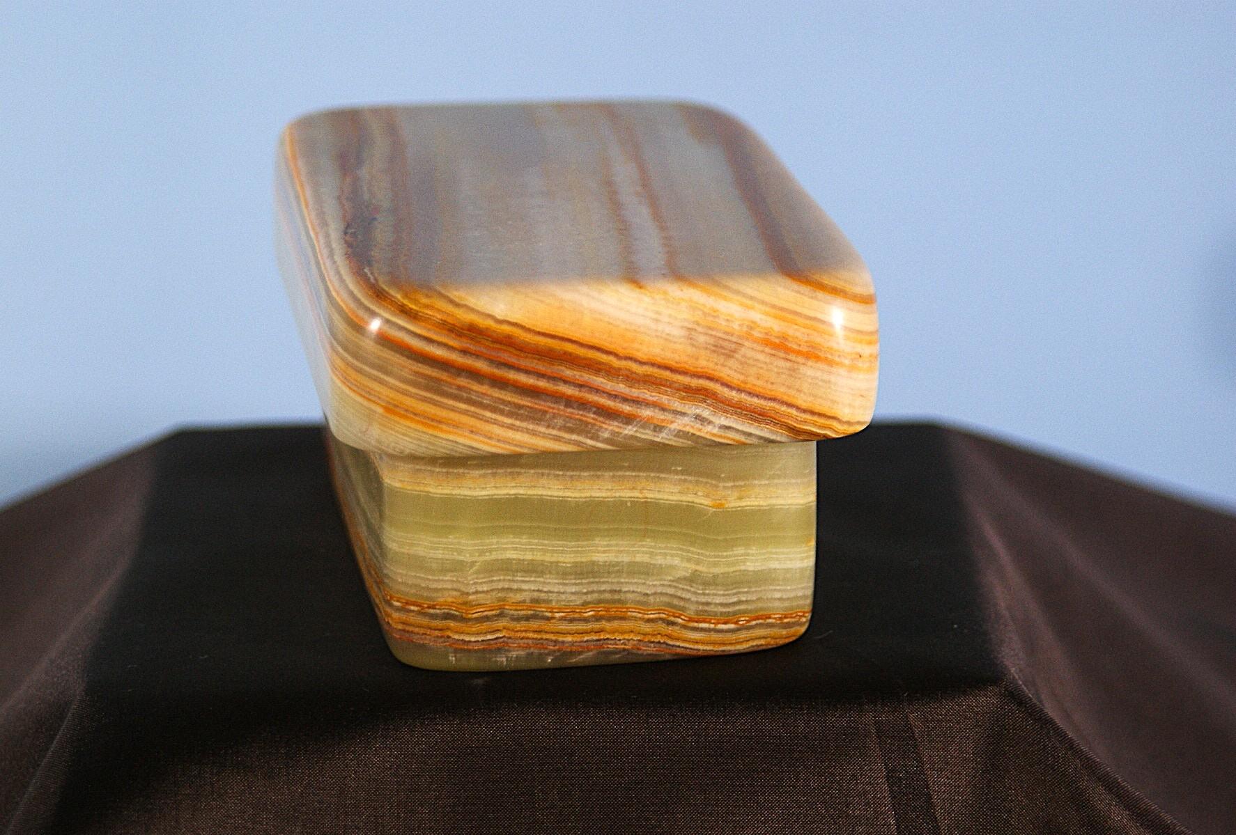 石の小箱 蓋つきトレイ 蓋つきのオニックスの小箱 宝石箱 ジュエリーボックス | 2枚目